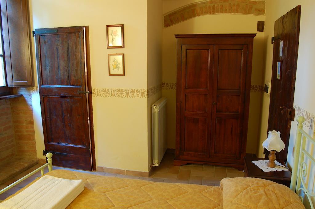 Agriturismo Casale Dei Frontini San Terenziano المظهر الخارجي الصورة