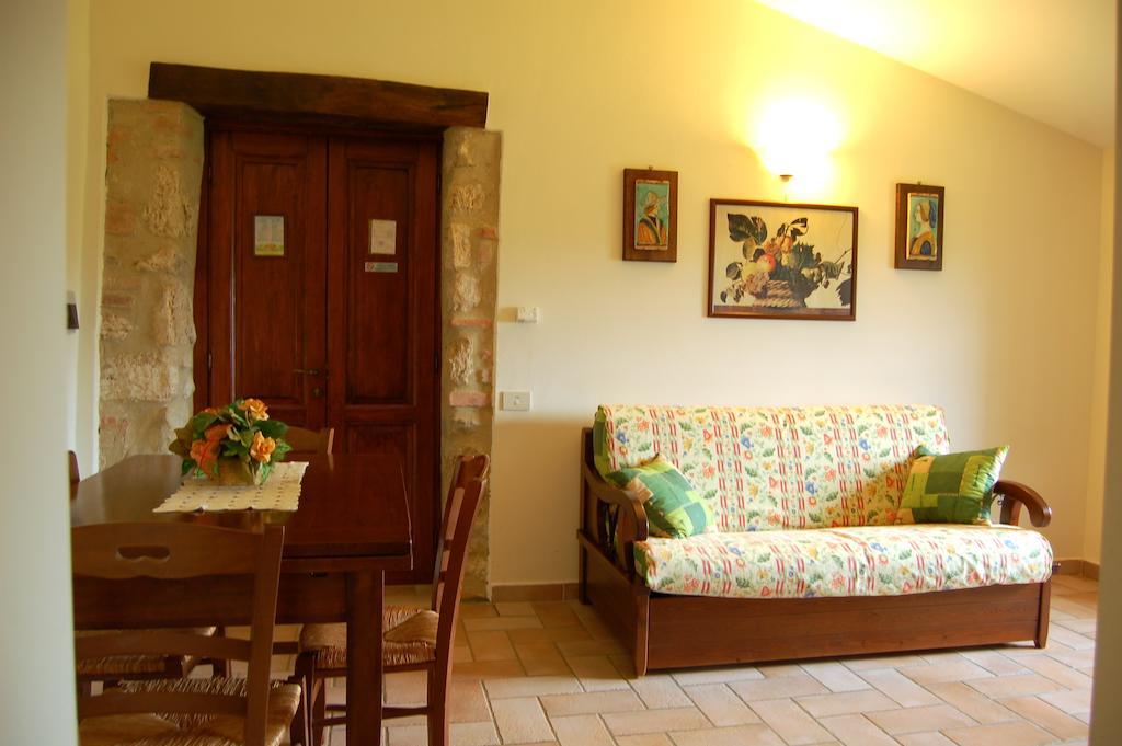 Agriturismo Casale Dei Frontini San Terenziano المظهر الخارجي الصورة