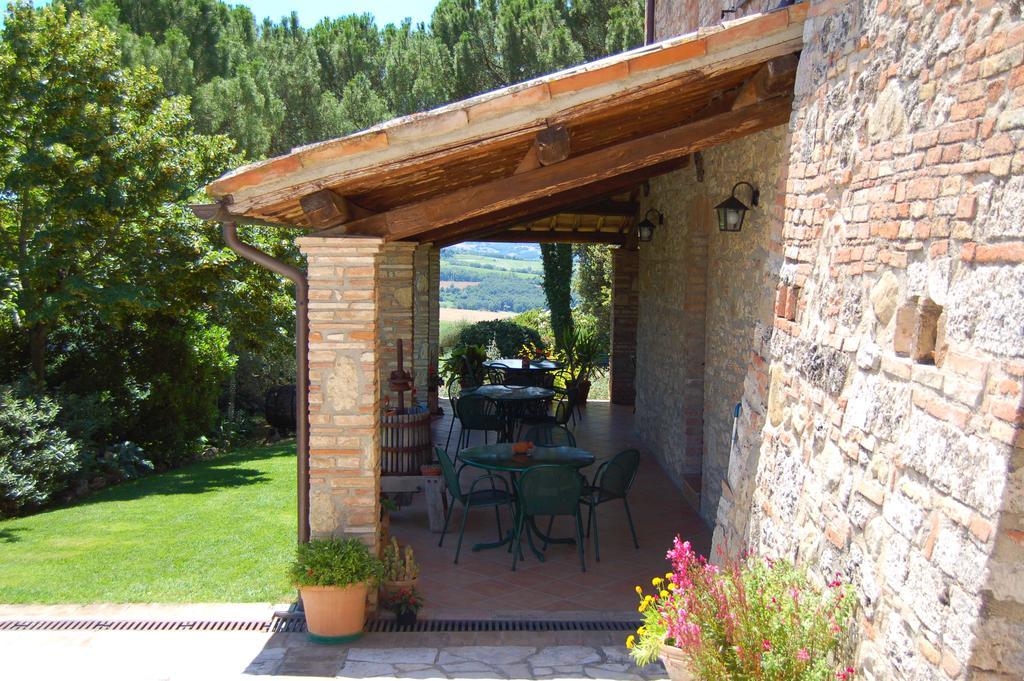 Agriturismo Casale Dei Frontini San Terenziano المظهر الخارجي الصورة