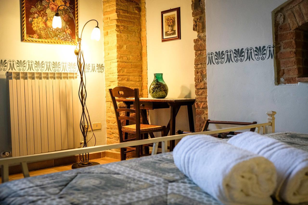 Agriturismo Casale Dei Frontini San Terenziano المظهر الخارجي الصورة